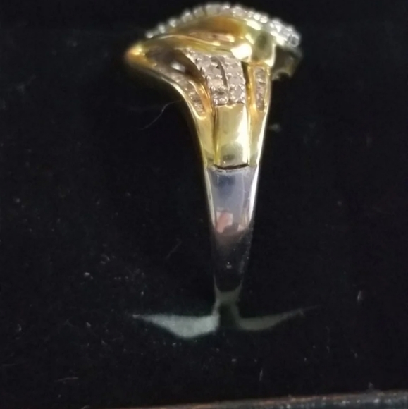 R267  Natural White Diamond Cocktail Ring - Picture 9 of 12